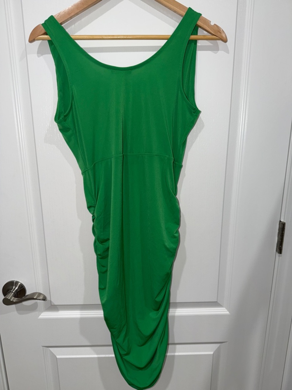 VENUS Emerald Green Tie-Front Ruched Midi Dress size medium Bodycon - Picture 5 of 6